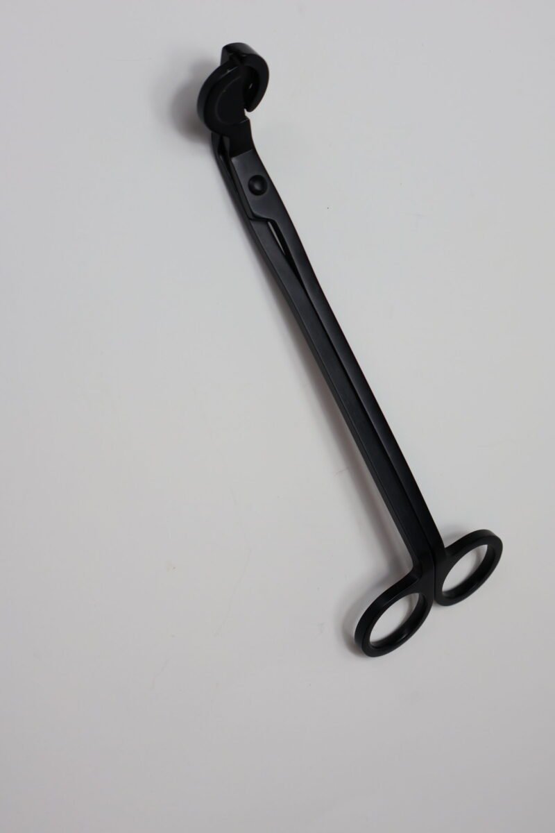 Wick trimmer